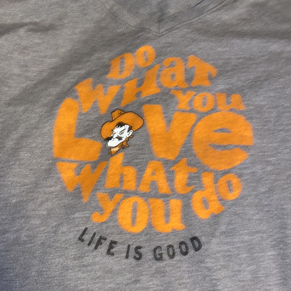 🎱Life is Good OSU Cowboys long sleeved tee! - Picture 4 of 8